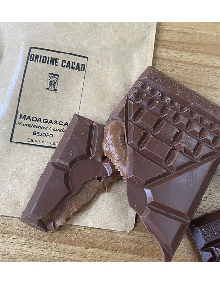Achat Tablette Chocolat noir, fourée Caramel et Fleur de sel Achat Tablette Chocolat noir, fourée Caramel et Fleur de sel