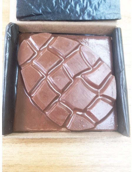 Oeuf praliné puzzle praliné maison Castelanne, - livraison à Domicile