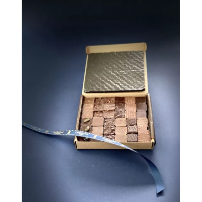 Coffret de chocolats au praliné