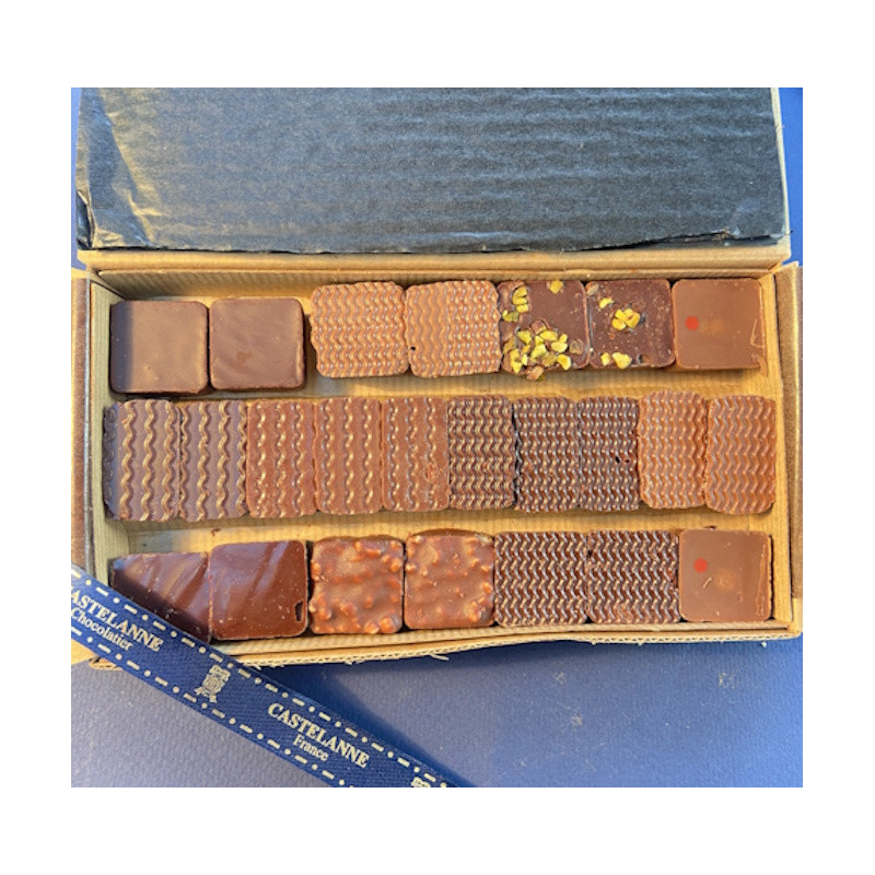Coffret de chocolats au praliné